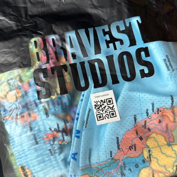 Bravest Studios Atlas Map Shorts Large New - Picture 8 of 9